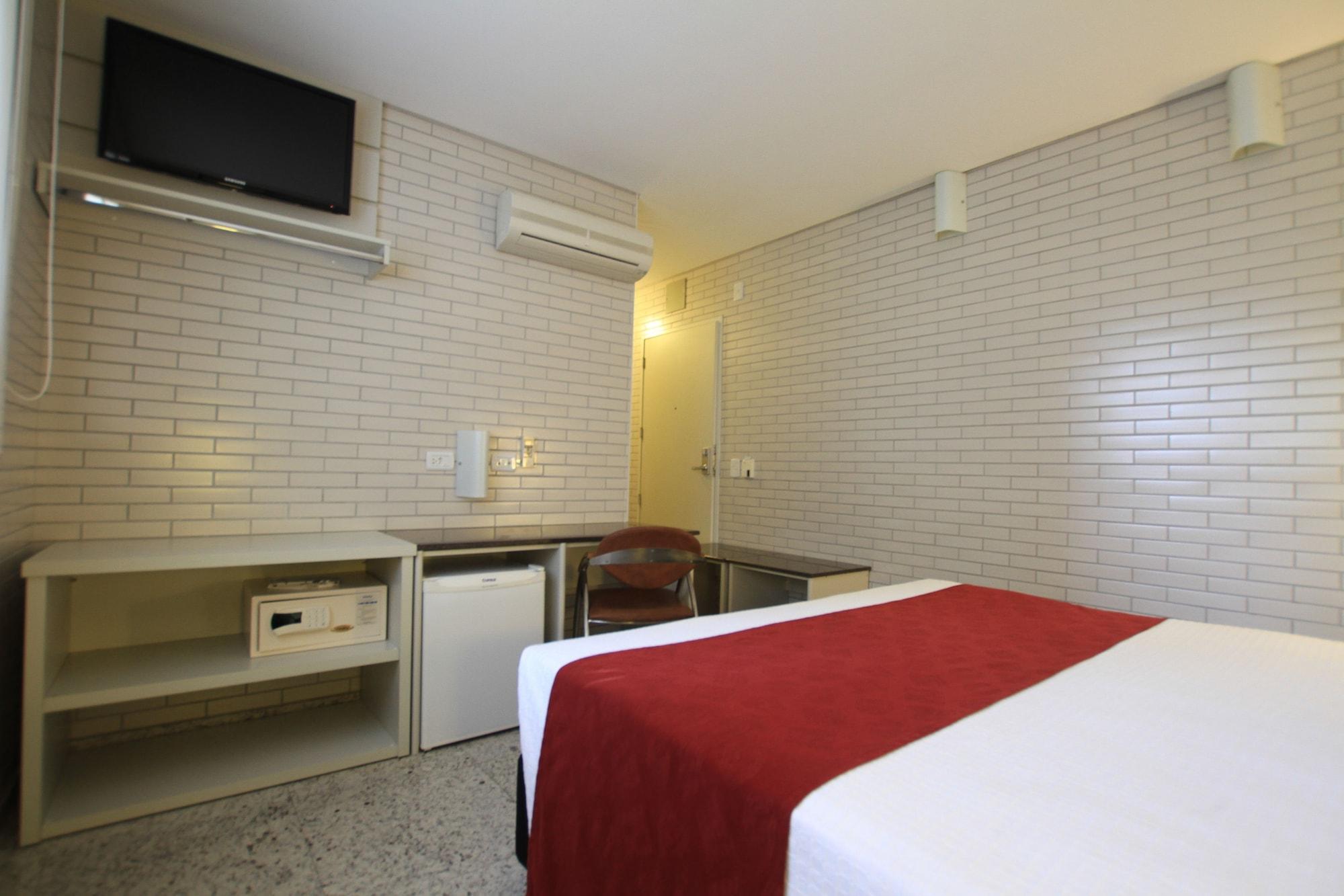 Hotel Confiance Batel Куритиба Экстерьер фото