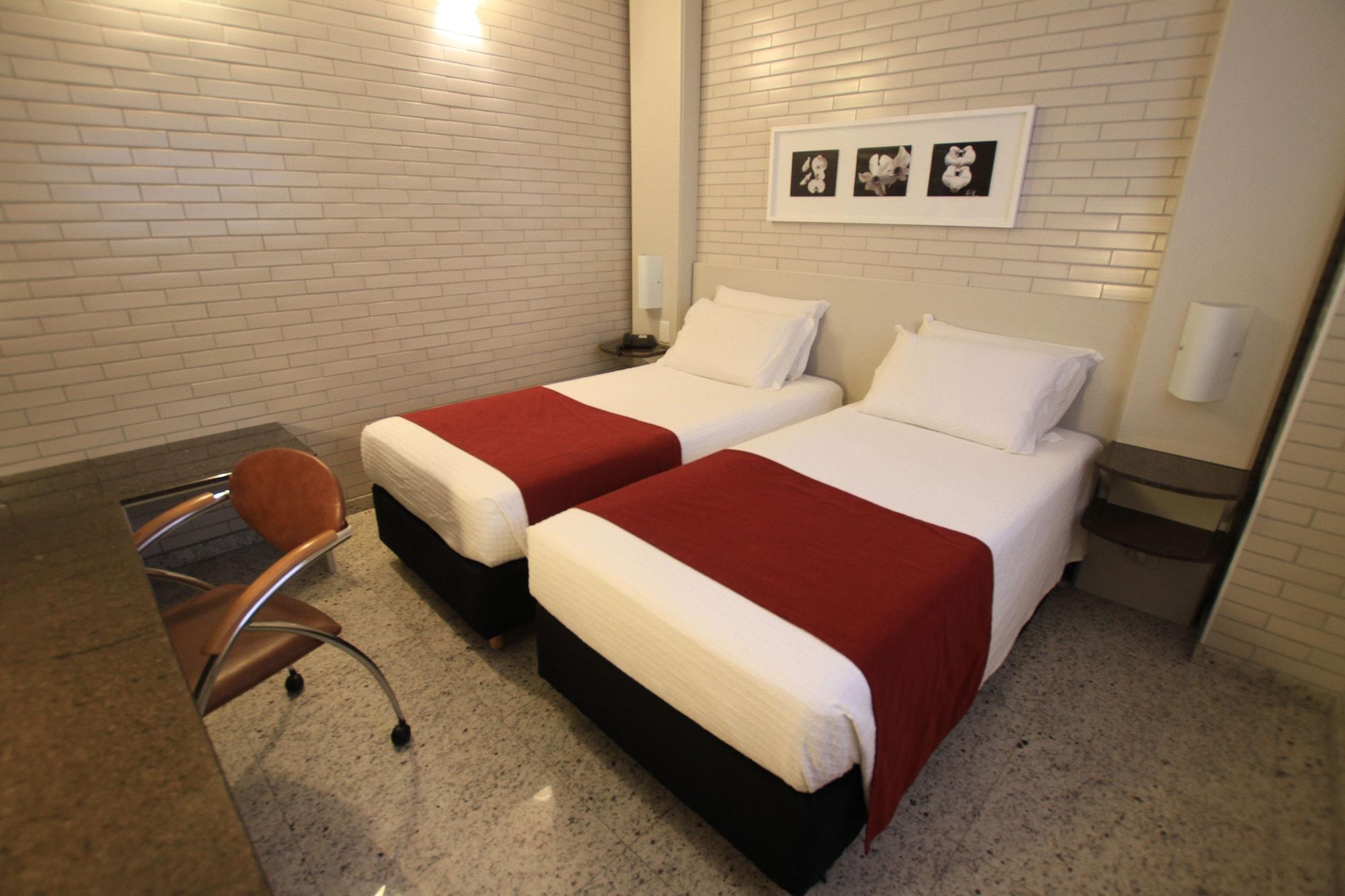 Hotel Confiance Batel Куритиба Экстерьер фото