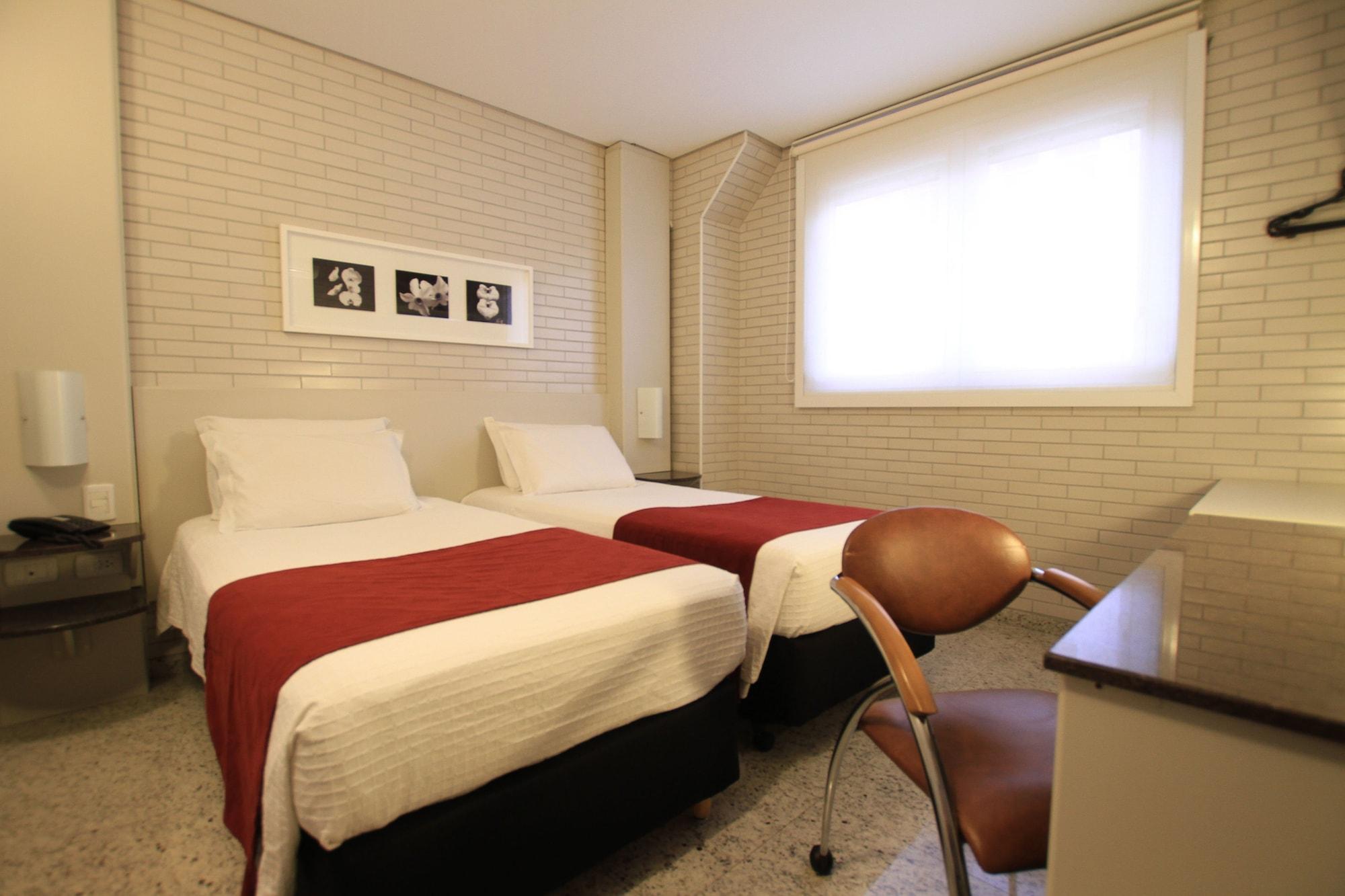 Hotel Confiance Batel Куритиба Экстерьер фото