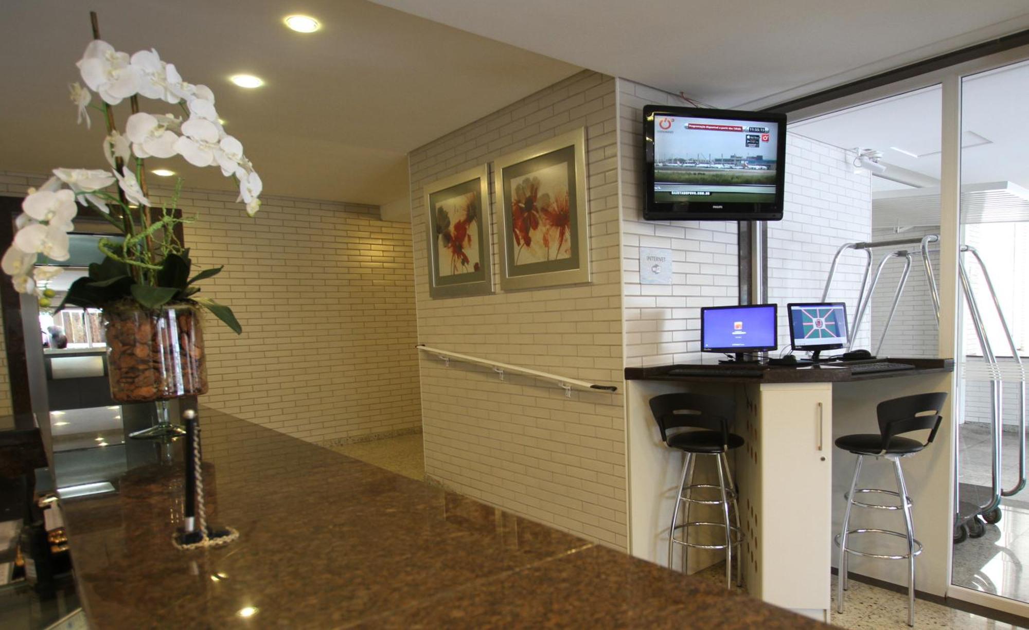 Hotel Confiance Batel Куритиба Экстерьер фото