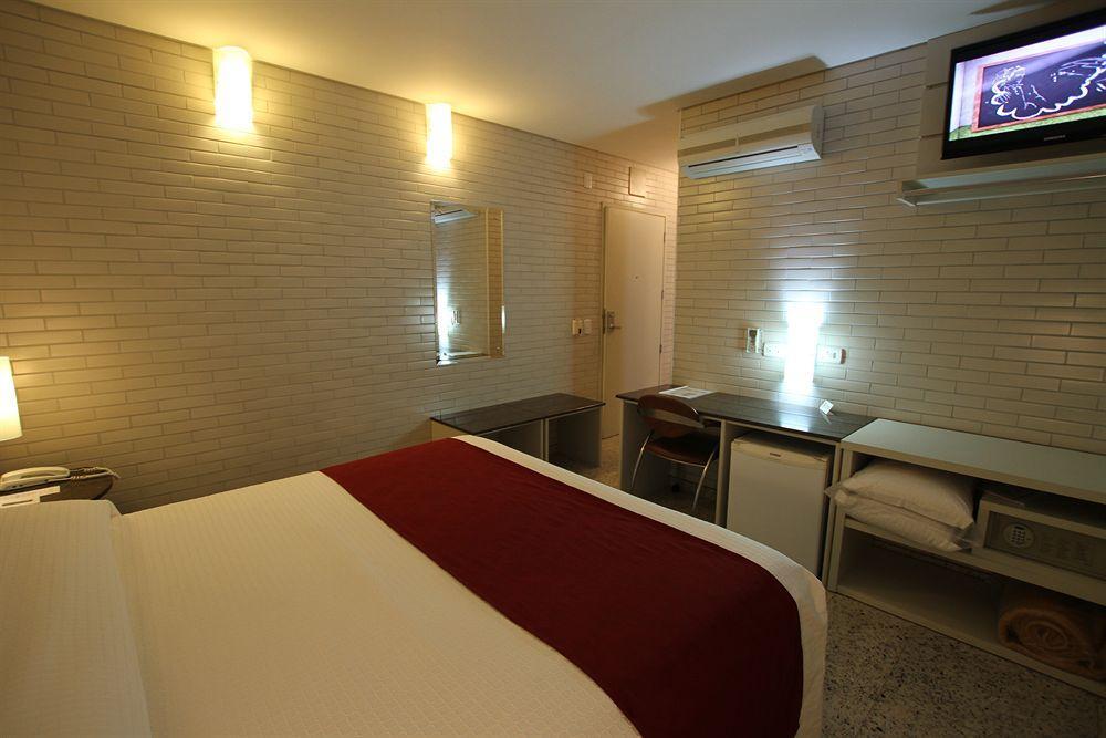 Hotel Confiance Batel Куритиба Экстерьер фото