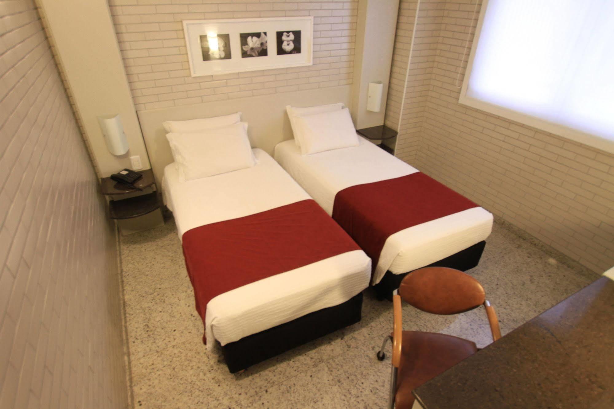 Hotel Confiance Batel Куритиба Экстерьер фото