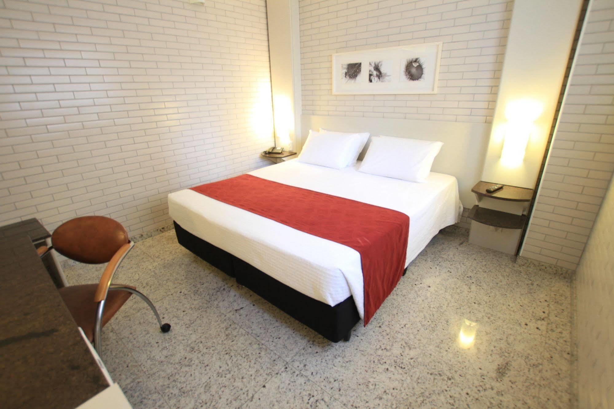 Hotel Confiance Batel Куритиба Экстерьер фото