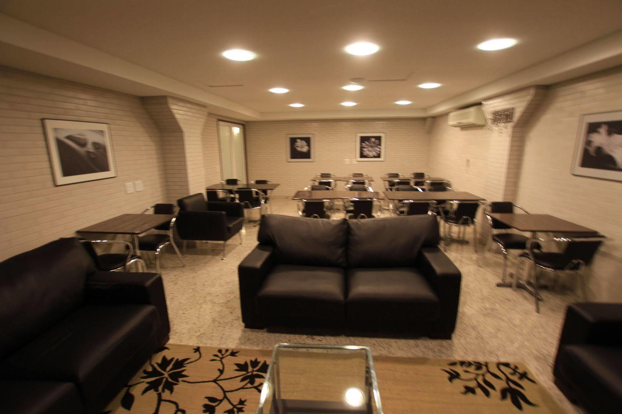 Hotel Confiance Batel Куритиба Экстерьер фото