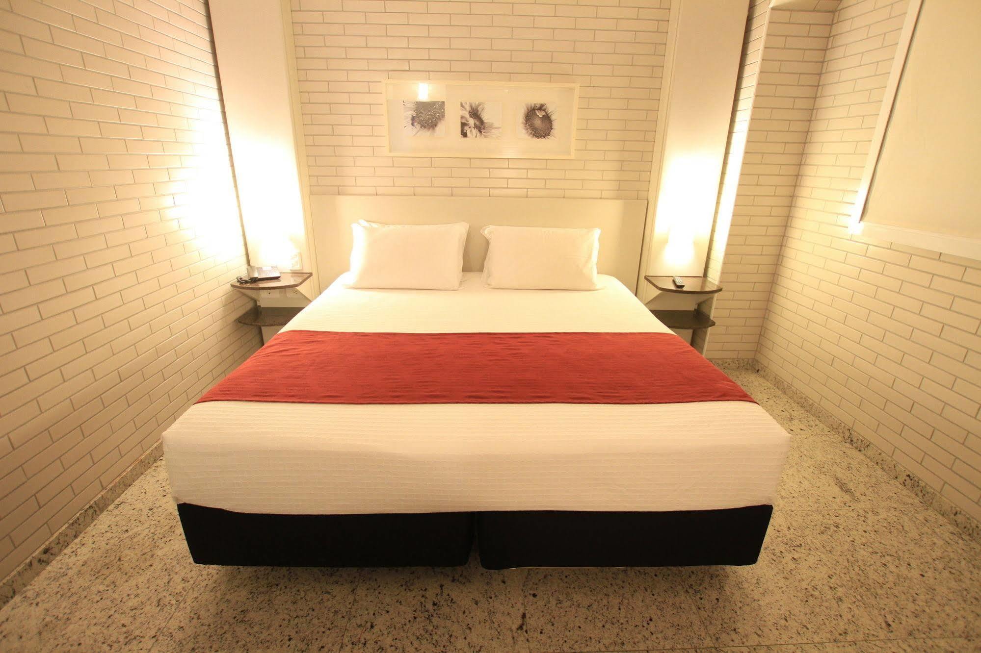 Hotel Confiance Batel Куритиба Экстерьер фото