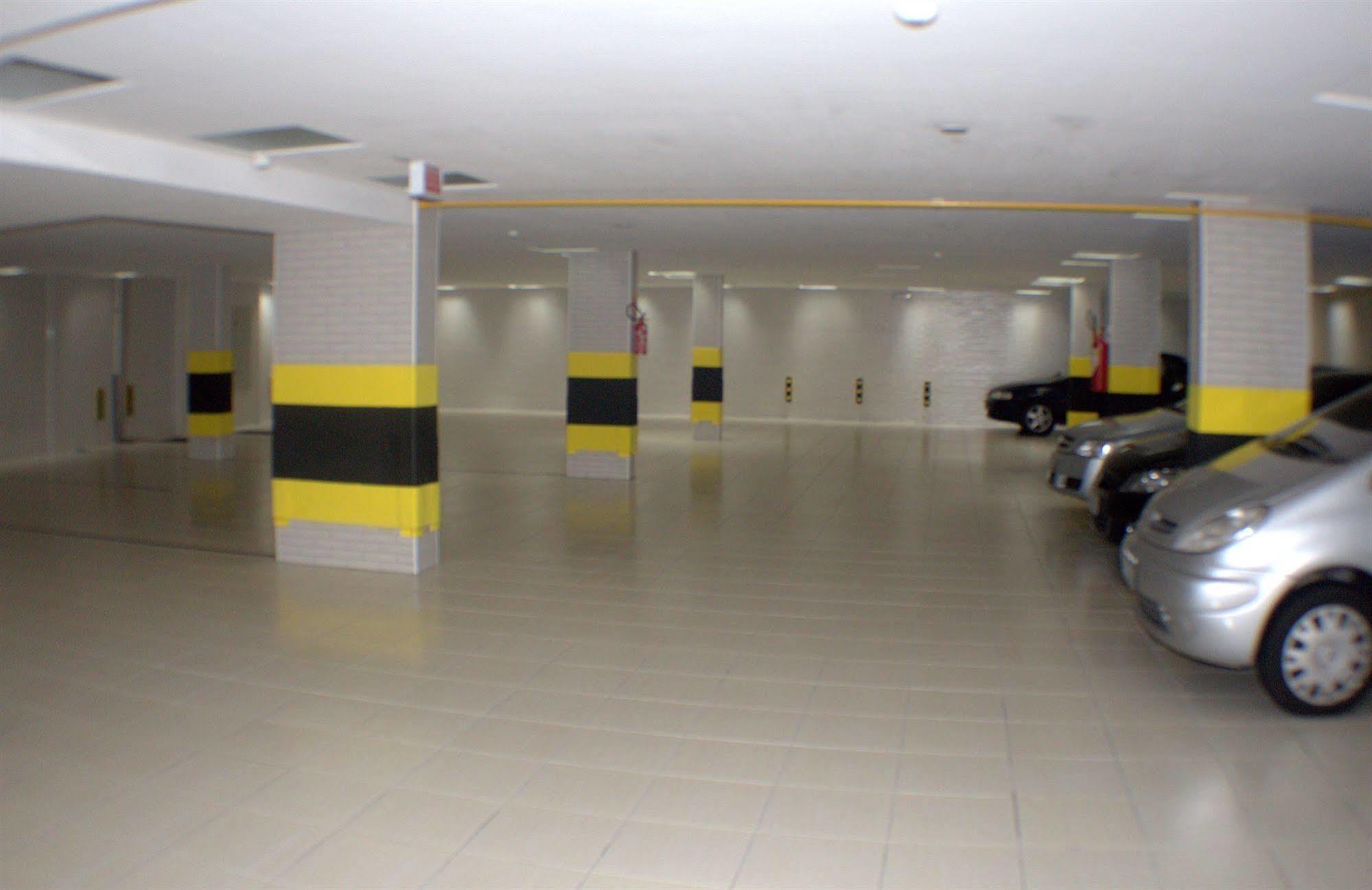 Hotel Confiance Batel Куритиба Экстерьер фото